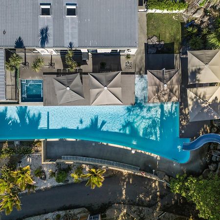 Tasman Holiday Parks - Waihi Beach Esterno foto Aerial view of the pool